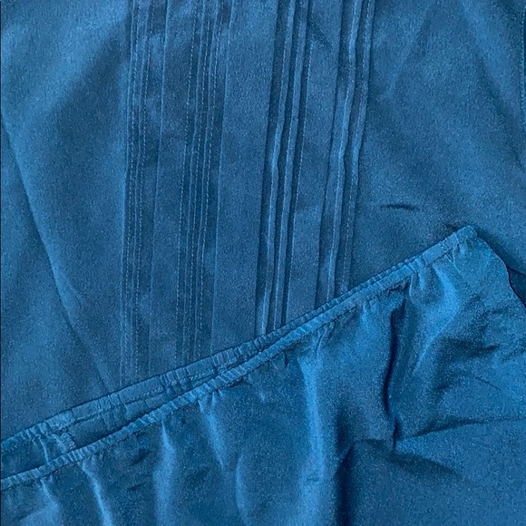 4/$20 SALE Loft Dress Shirt - Picture 4 of 5